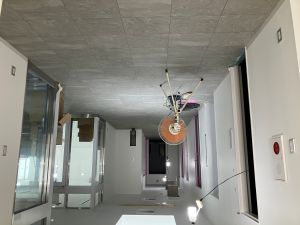 2階エレベーターホール