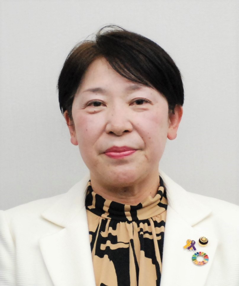 瀬賀恭子議員