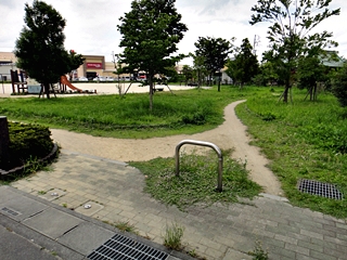 公園の小道