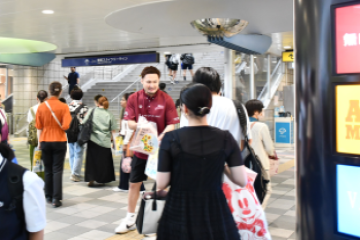 南越谷駅頭啓発活動の様子