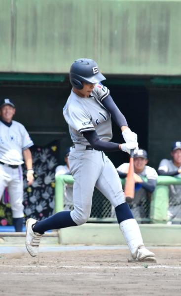 本間選手の打つ様子