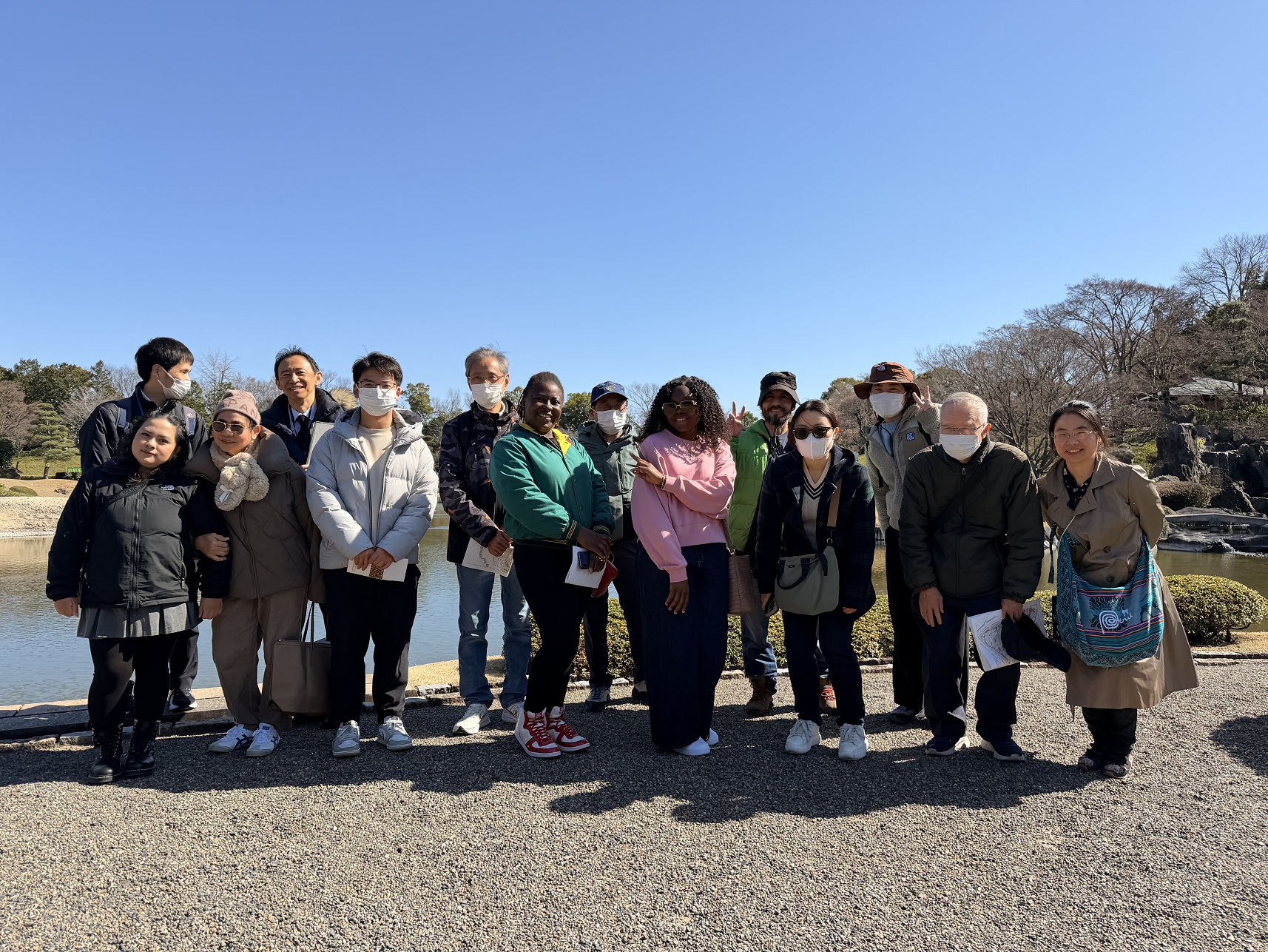 花田苑で集合写真を撮りました