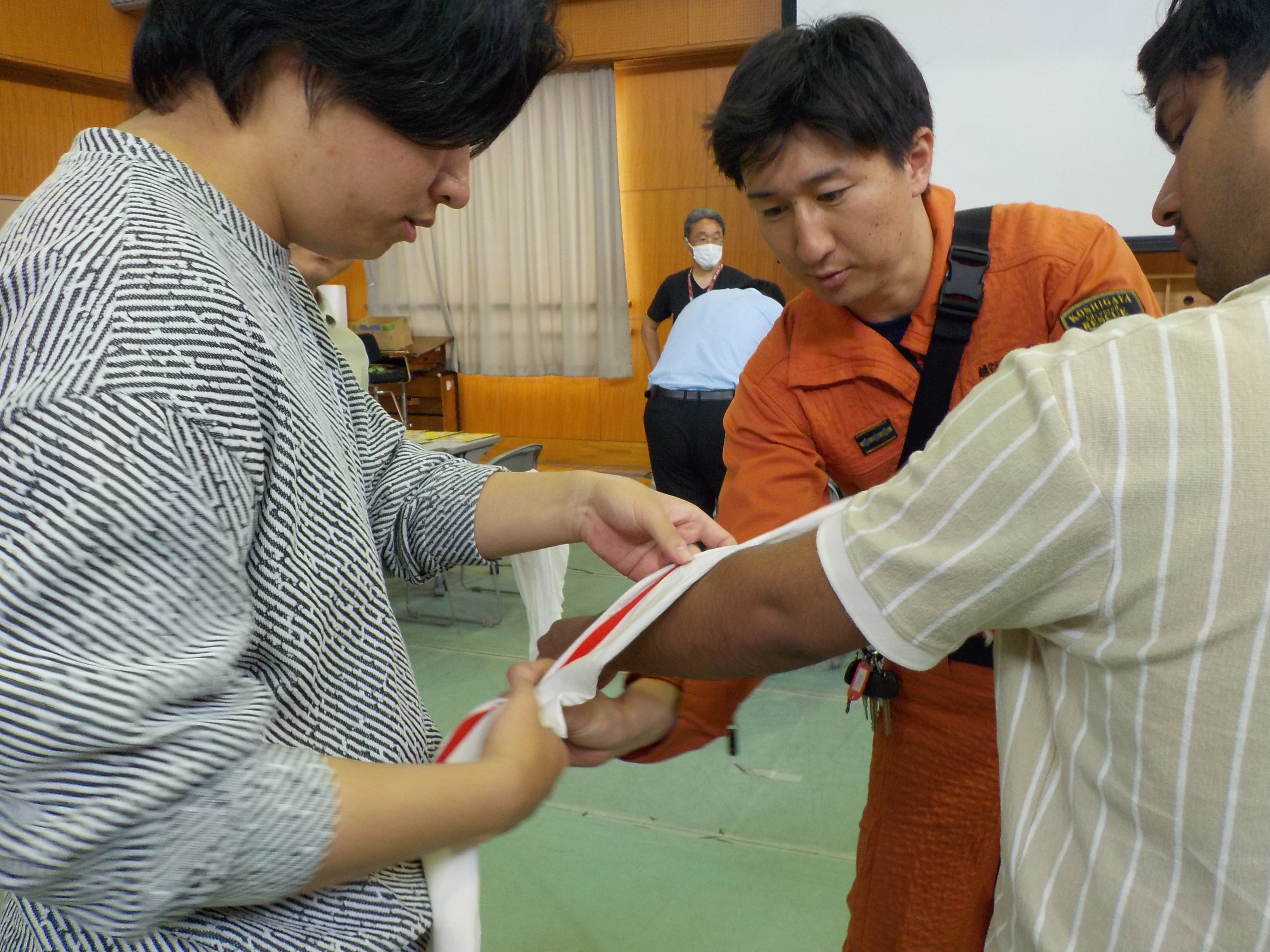 2025年度外国人市民と一緒に防災訓練の様子