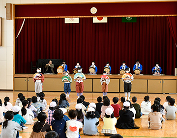 荻島小学校の「おはやしクラブ」発表会