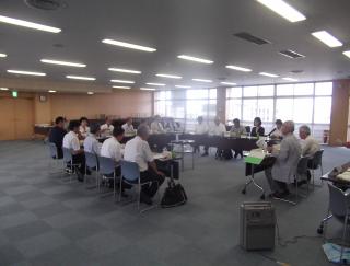 越谷市本庁舎整備審議会 第8回会議 写真