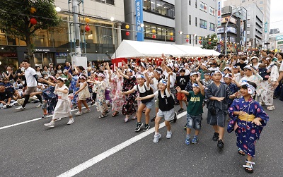 南越谷阿波踊りにわか連の写真